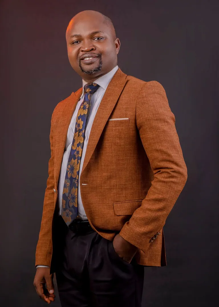 Portrait of Dr. Taiwo Omolayo
